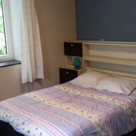 Les Glycines Гуви