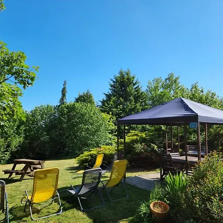 Les Glycines 度假居 *